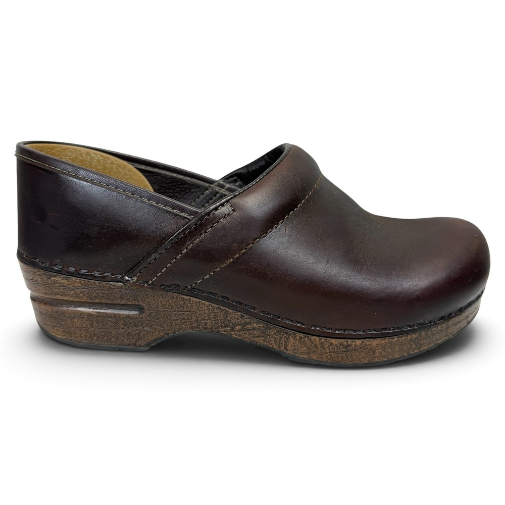 Dansko Professional Oiled Leather Clogs Dark Brown Womens 39 EU 8.5-9 US